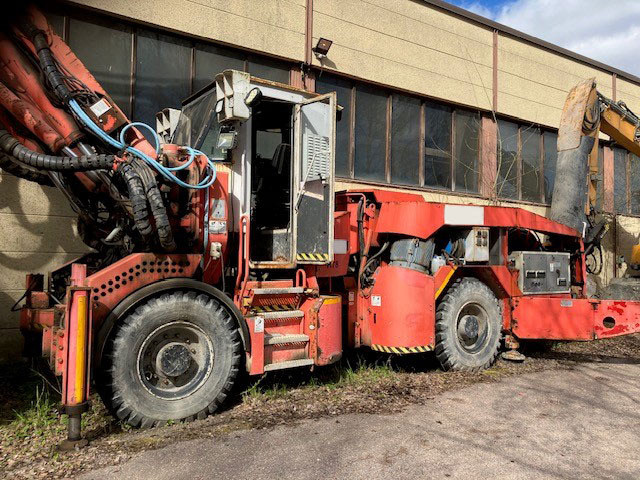 Sandvik DT820-SC - Машина за хоризонтално-насочено сондиране: снимка 1 Sandvik DT820-SC - Машина за хоризонтално-насочено сондиране: снимка 1