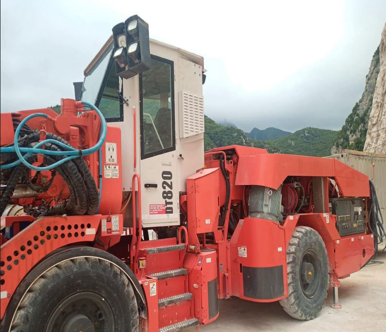 Sandvik DT820-SC - Машина за хоризонтално-насочено сондиране: снимка 3 Sandvik DT820-SC - Машина за хоризонтално-насочено сондиране: снимка 3