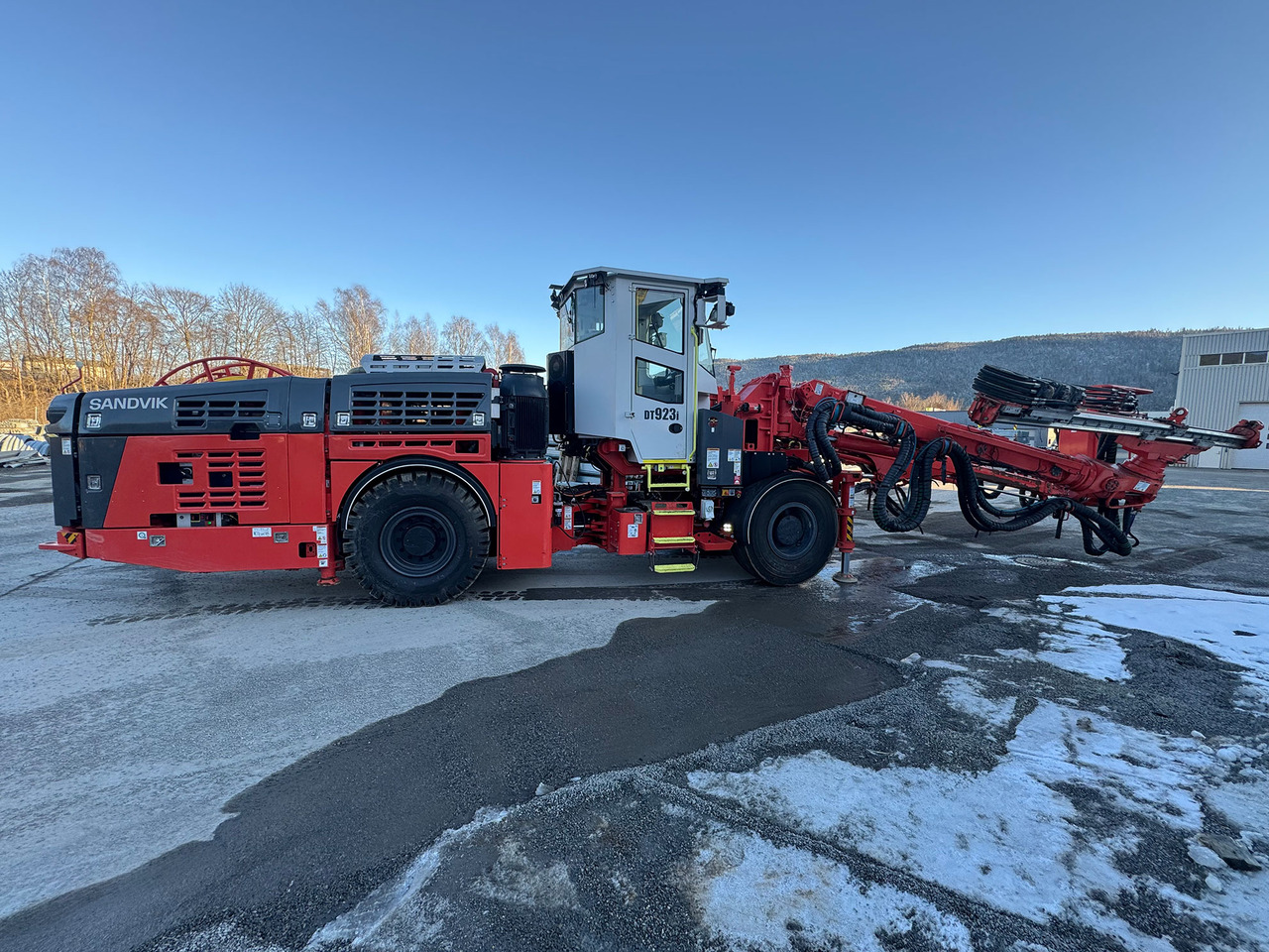 Sandvik DT923I - Машина за хоризонтално-насочено сондиране: снимка 2 Sandvik DT923I - Машина за хоризонтално-насочено сондиране: снимка 2