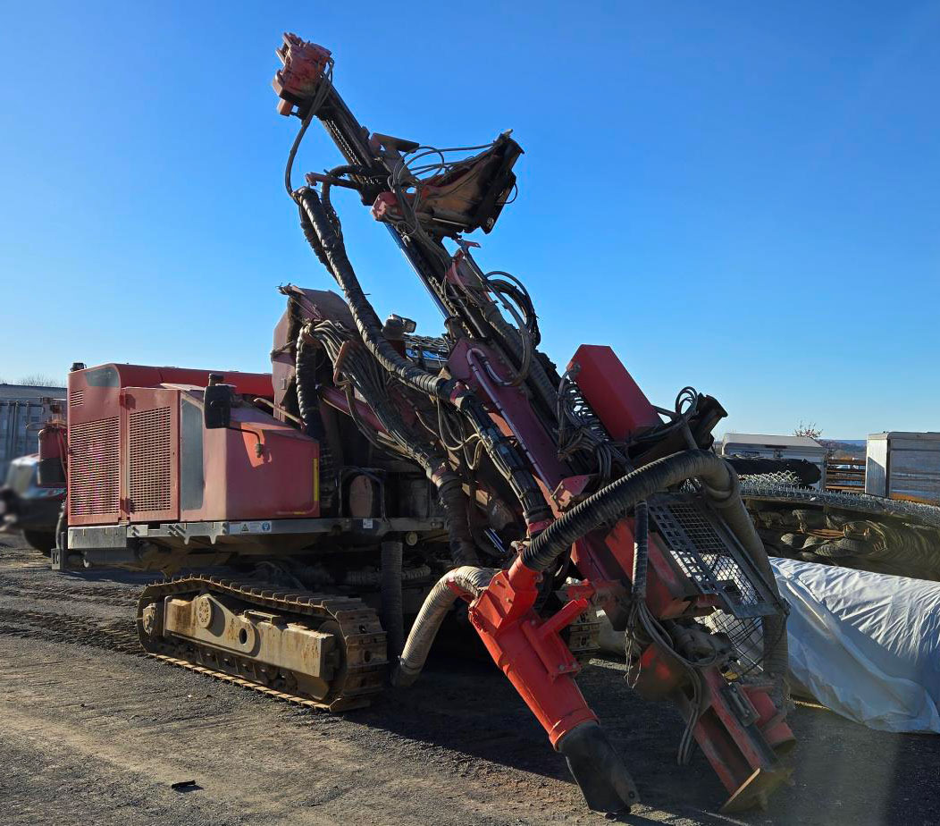 Sandvik DX800 - Пробивна машина: снимка 2 Sandvik DX800 - Пробивна машина: снимка 2