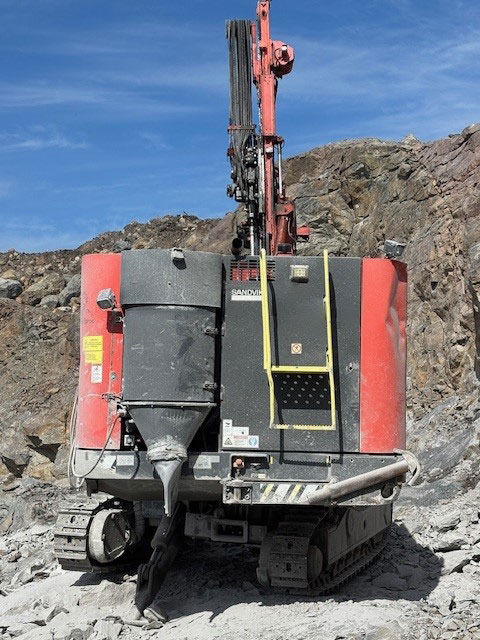 Sandvik DX800 - Пробивна машина: снимка 4 Sandvik DX800 - Пробивна машина: снимка 4