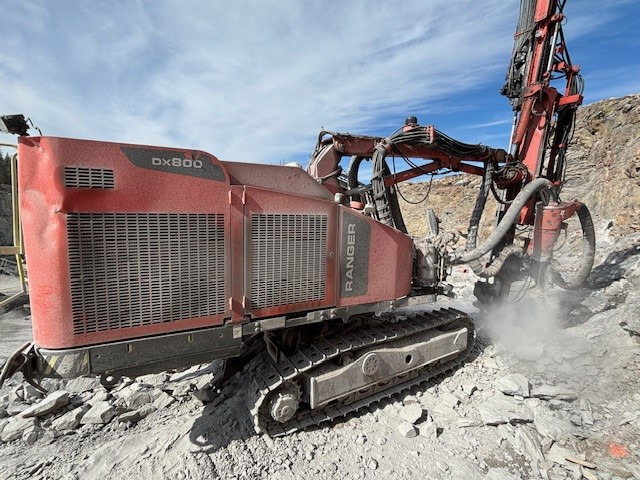 Sandvik DX800 - Пробивна машина: снимка 3 Sandvik DX800 - Пробивна машина: снимка 3