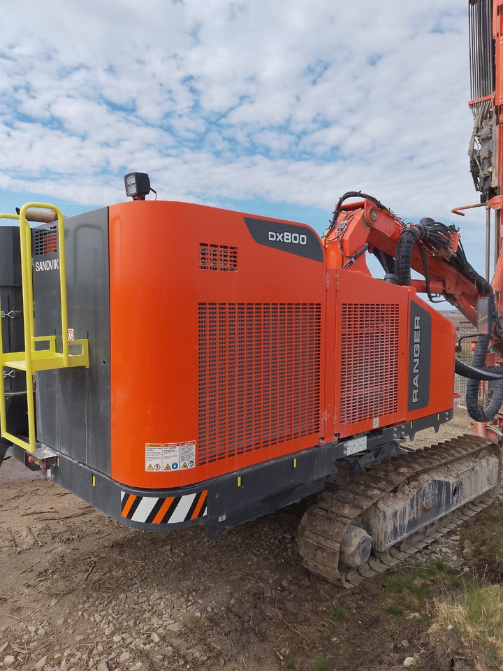 Sandvik DX800 - Пробивна машина: снимка 1 Sandvik DX800 - Пробивна машина: снимка 1