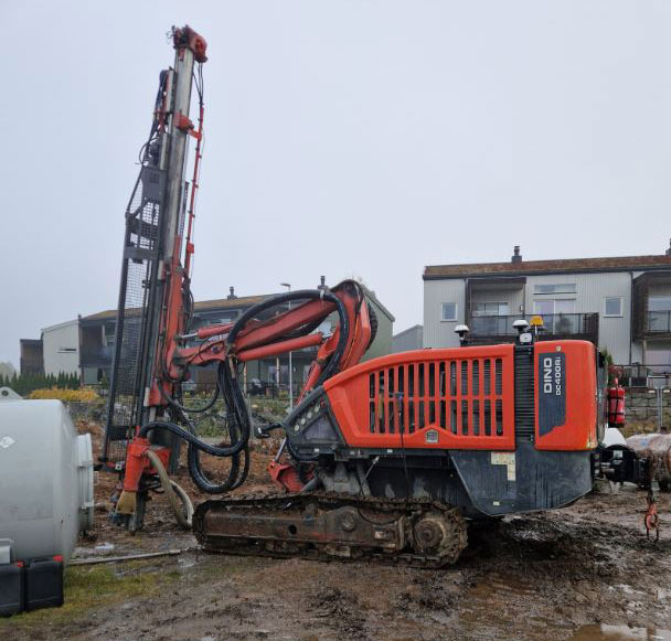 Sandvik Dino DC400Ri - Пробивна машина: снимка 3 Sandvik Dino DC400Ri - Пробивна машина: снимка 3