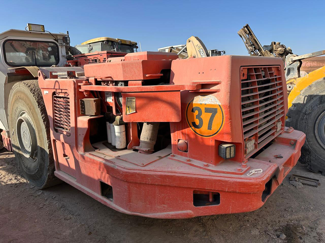 Sandvik LH410 - Машина за хоризонтално-насочено сондиране: снимка 5 Sandvik LH410 - Машина за хоризонтално-насочено сондиране: снимка 5