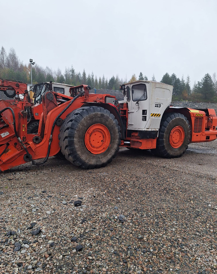Sandvik LH517 - Минна машина: снимка 3 Sandvik LH517 - Минна машина: снимка 3