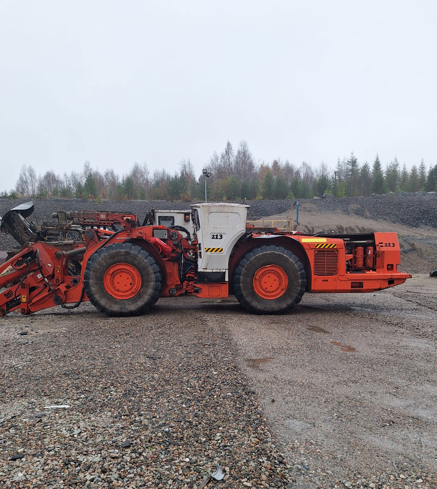 Sandvik LH517 - Минна машина: снимка 2 Sandvik LH517 - Минна машина: снимка 2