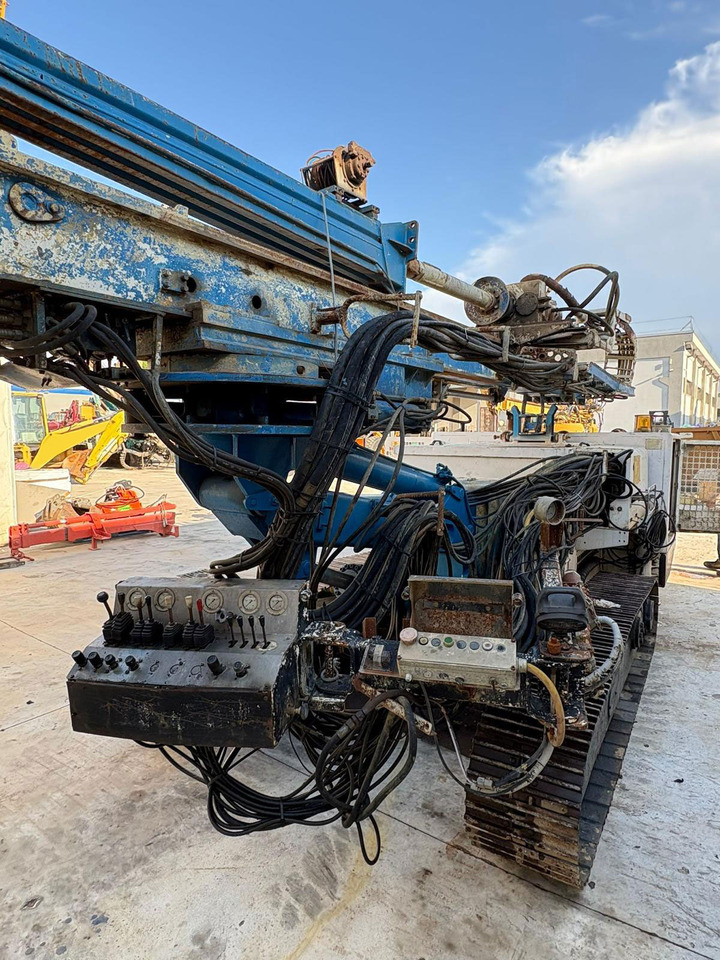 Soilmec SM-401 - Машина за набиване: снимка 3 Soilmec SM-401 - Машина за набиване: снимка 3