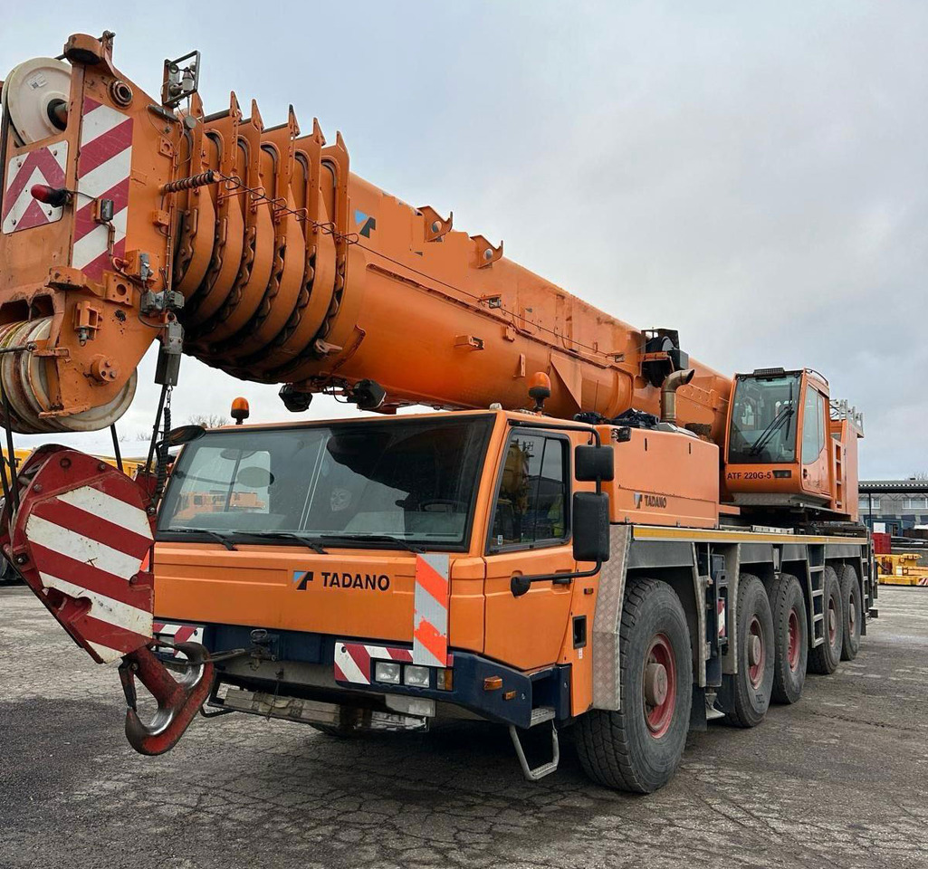 Tadano Faun ATF 220G-5 - Автокран: снимка 2 Tadano Faun ATF 220G-5 - Автокран: снимка 2