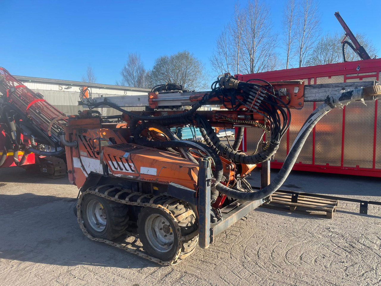 Tamrock Commando 120R - Пробивна машина: снимка 3 Tamrock Commando 120R - Пробивна машина: снимка 3