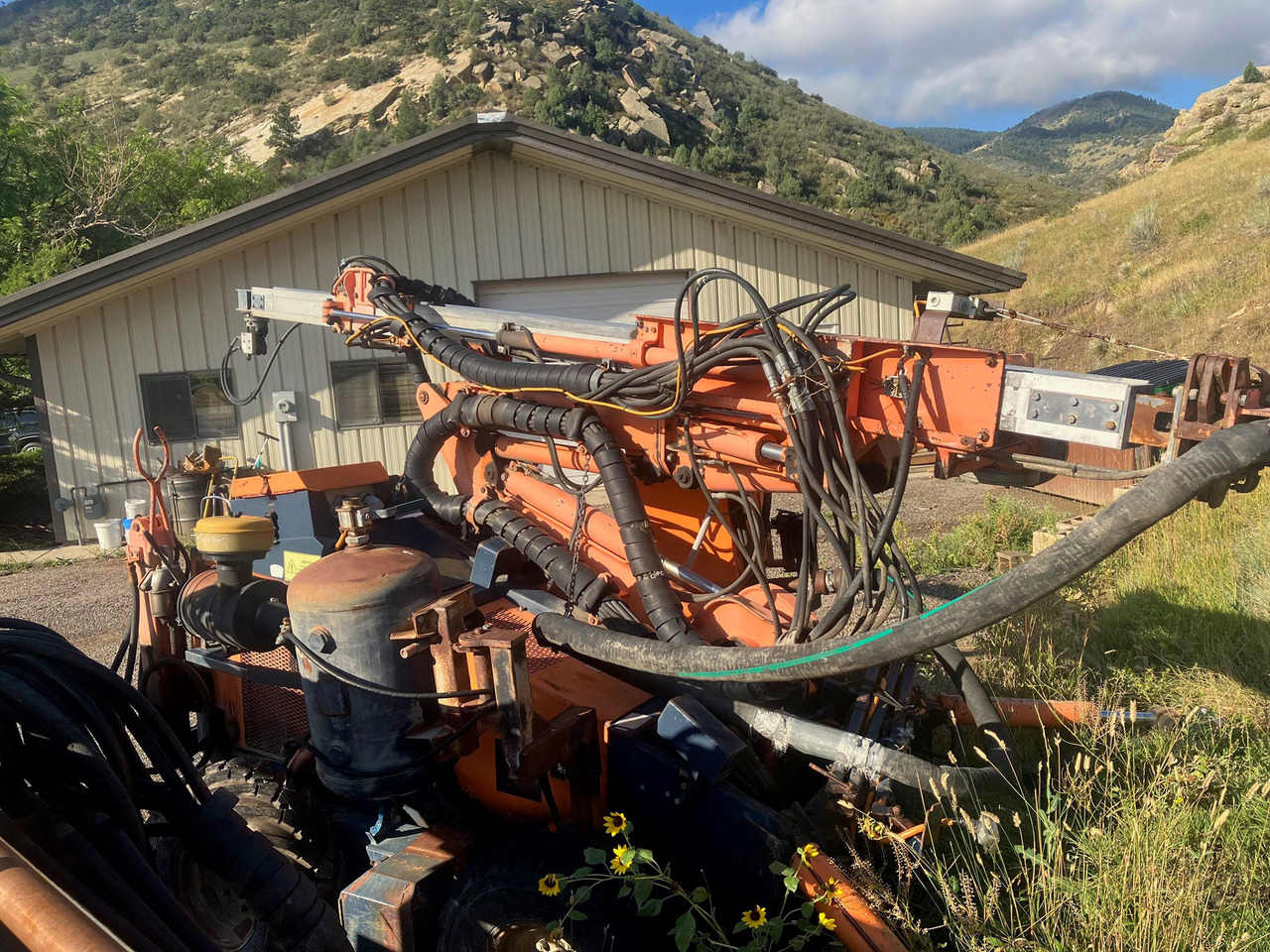 Tamrock Commando 300 - Пробивна машина: снимка 4 Tamrock Commando 300 - Пробивна машина: снимка 4