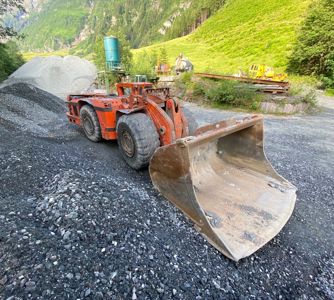 Tamrock Toro 0010 - Минна машина: снимка 2 Tamrock Toro 0010 - Минна машина: снимка 2