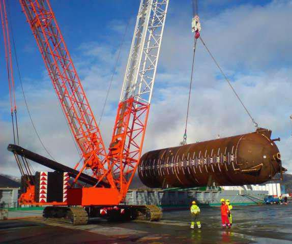 Terex Demag CC 2400-1 - Верижен кран: снимка 2 Terex Demag CC 2400-1 - Верижен кран: снимка 2