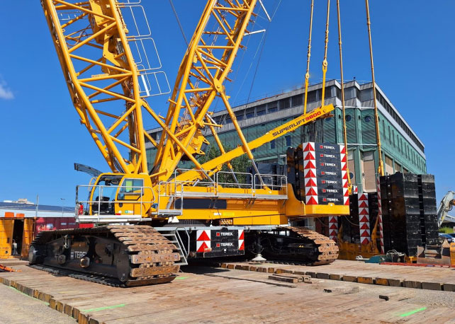 Terex Demag CC 3800-1 - Верижен кран: снимка 1 Terex Demag CC 3800-1 - Верижен кран: снимка 1