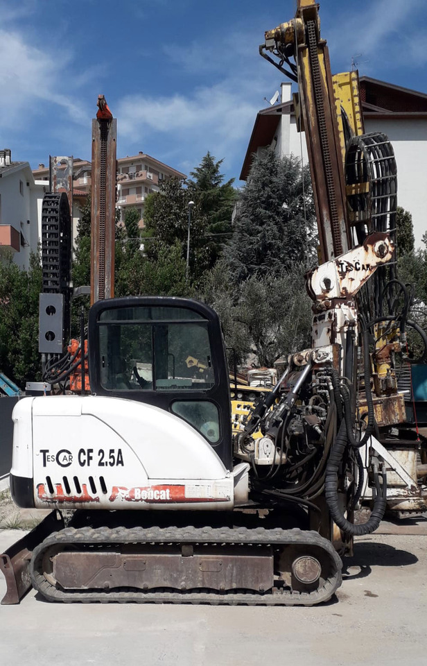Tescar CF2.5A - Машина за набиване: снимка 1 Tescar CF2.5A - Машина за набиване: снимка 1
