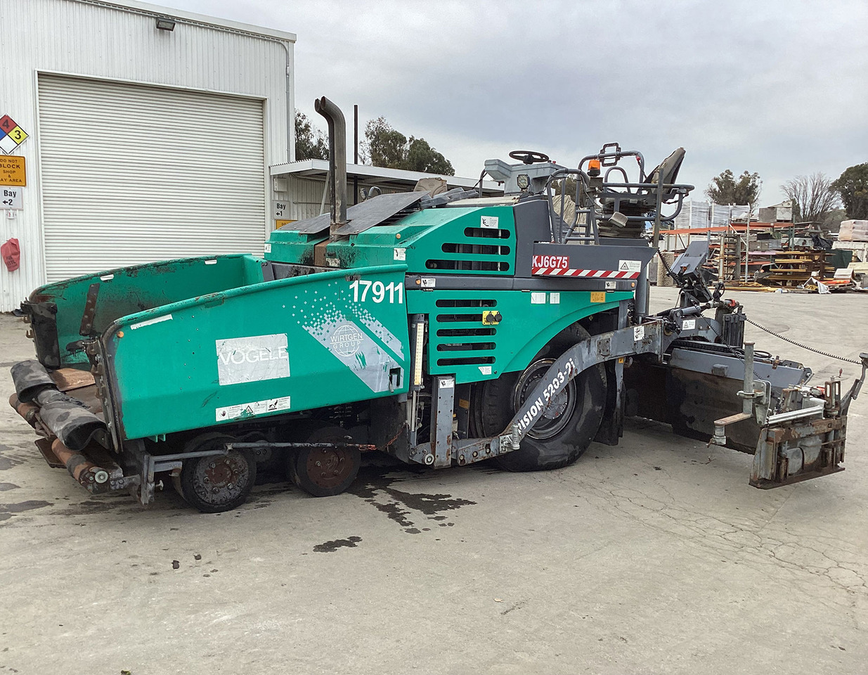 Vogele Vision 5203-2i - Асфалтополагач: снимка 1 Vogele Vision 5203-2i - Асфалтополагач: снимка 1
