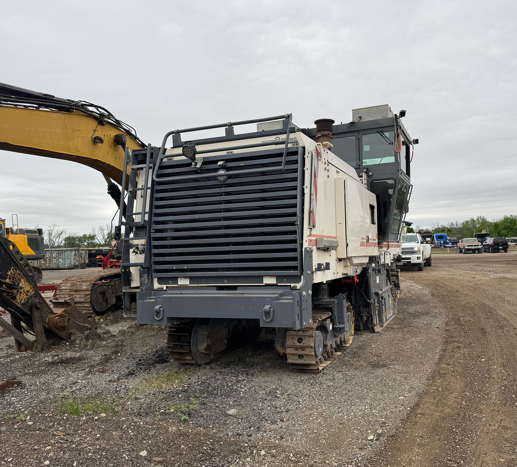 Wirtgen 2200 SM - Пътна фреза: снимка 4 Wirtgen 2200 SM - Пътна фреза: снимка 4