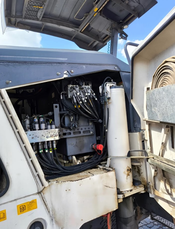 Wirtgen W 100 Ri - Пътна фреза: снимка 5 Wirtgen W 100 Ri - Пътна фреза: снимка 5