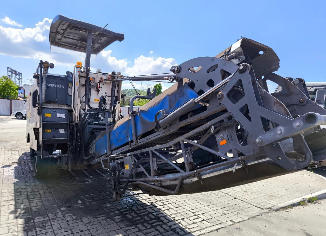 Wirtgen W 100 Ri - Пътна фреза: снимка 4 Wirtgen W 100 Ri - Пътна фреза: снимка 4