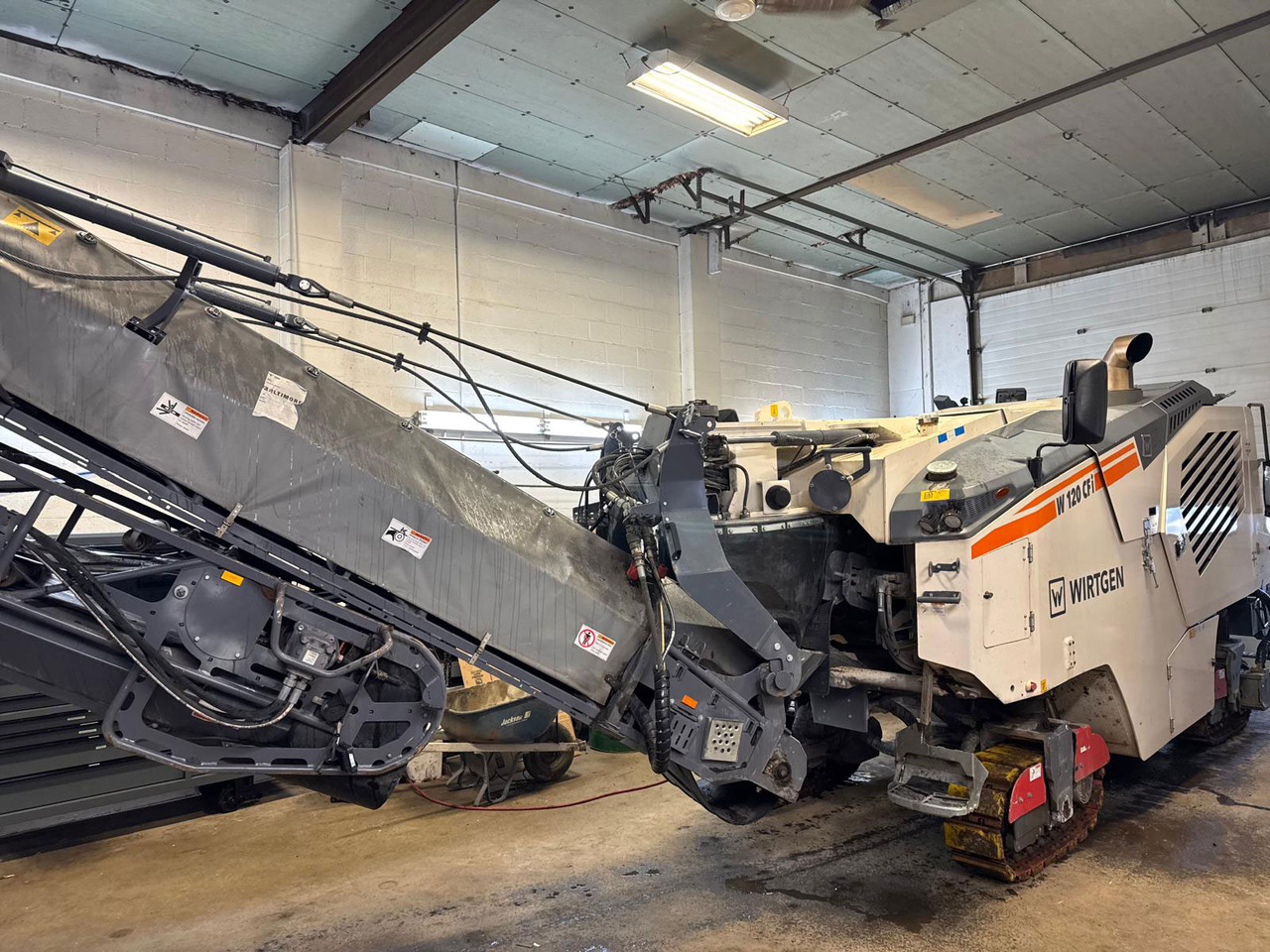Wirtgen W 120 CFI - Пътна фреза: снимка 5 Wirtgen W 120 CFI - Пътна фреза: снимка 5