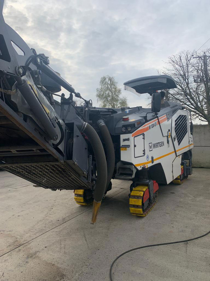 Wirtgen W 120 CFI - Пътна фреза: снимка 3 Wirtgen W 120 CFI - Пътна фреза: снимка 3