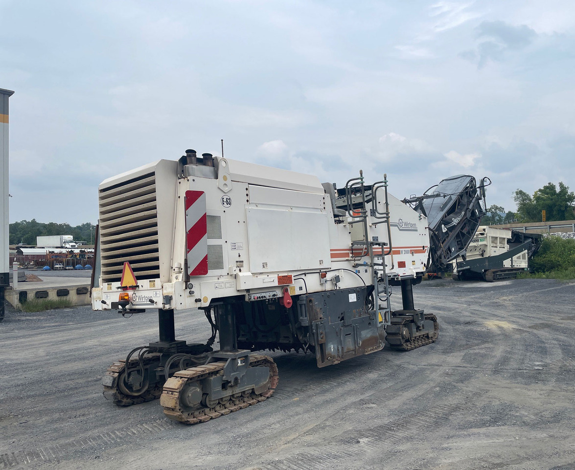 Wirtgen W 2000 - Пътна фреза: снимка 5 Wirtgen W 2000 - Пътна фреза: снимка 5