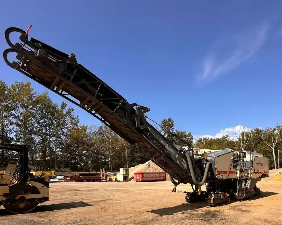 Wirtgen W 210 i - Пътна фреза: снимка 5 Wirtgen W 210 i - Пътна фреза: снимка 5