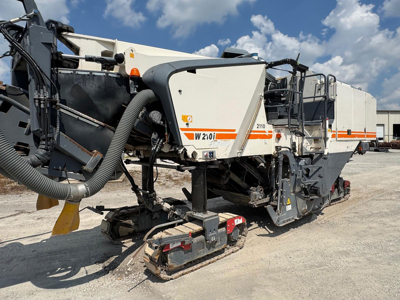 Wirtgen W 210 i - Пътна фреза: снимка 1 Wirtgen W 210 i - Пътна фреза: снимка 1