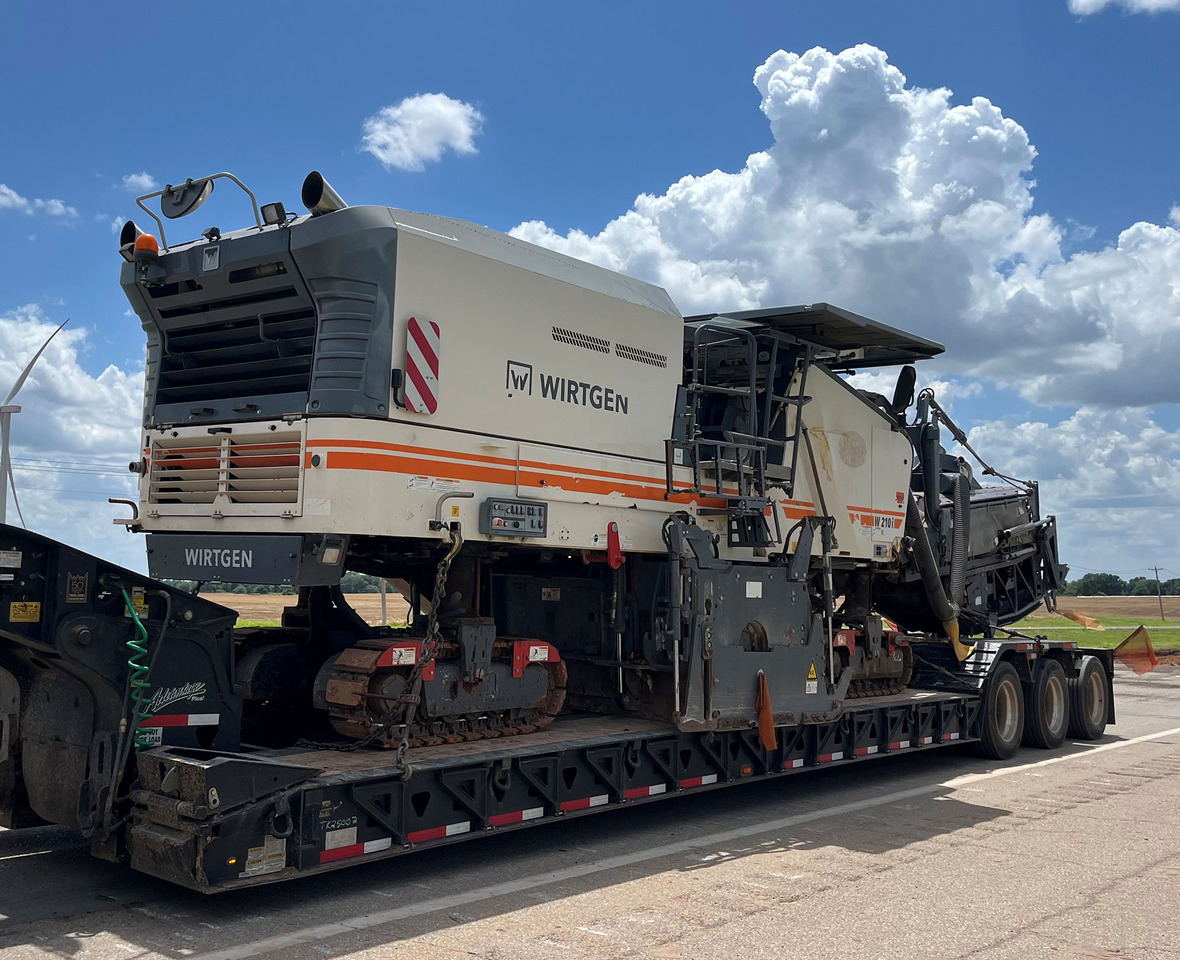 Wirtgen W 210 i - Пътна фреза: снимка 2 Wirtgen W 210 i - Пътна фреза: снимка 2