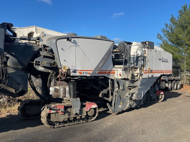Wirtgen W 220 - Пътна фреза: снимка 2 Wirtgen W 220 - Пътна фреза: снимка 2