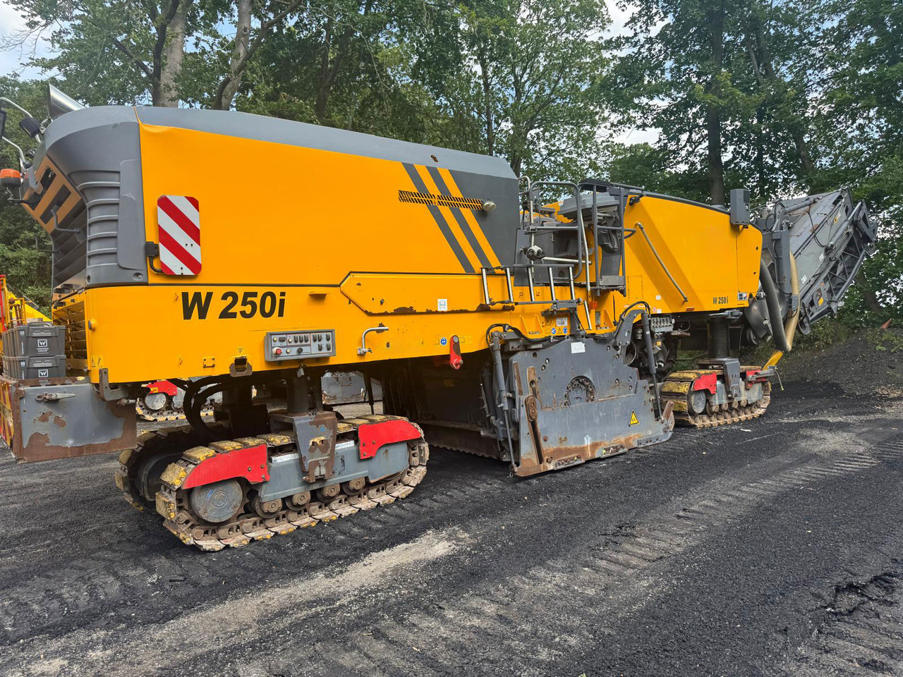 Wirtgen W 250 I - Пътна фреза: снимка 2 Wirtgen W 250 I - Пътна фреза: снимка 2