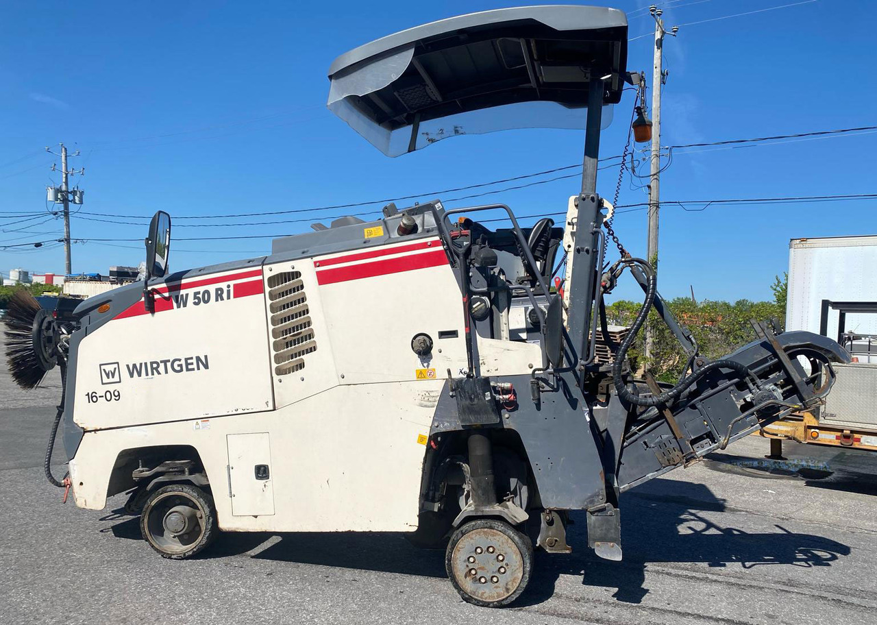 Wirtgen W 50 Ri - Пътна фреза: снимка 1 Wirtgen W 50 Ri - Пътна фреза: снимка 1