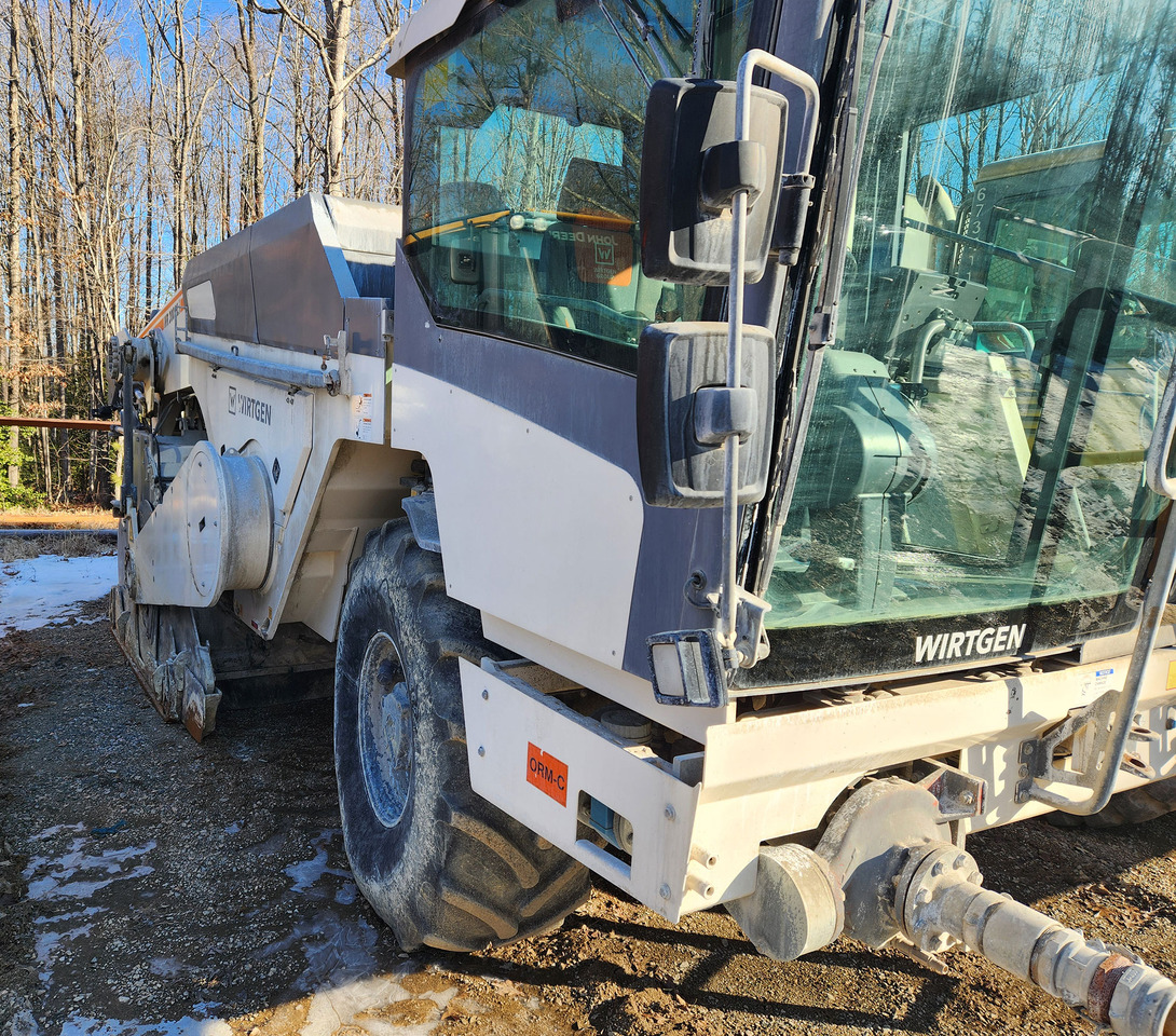 Wirtgen WR 200 XLI - Стабилизатор за почва: снимка 2 Wirtgen WR 200 XLI - Стабилизатор за почва: снимка 2