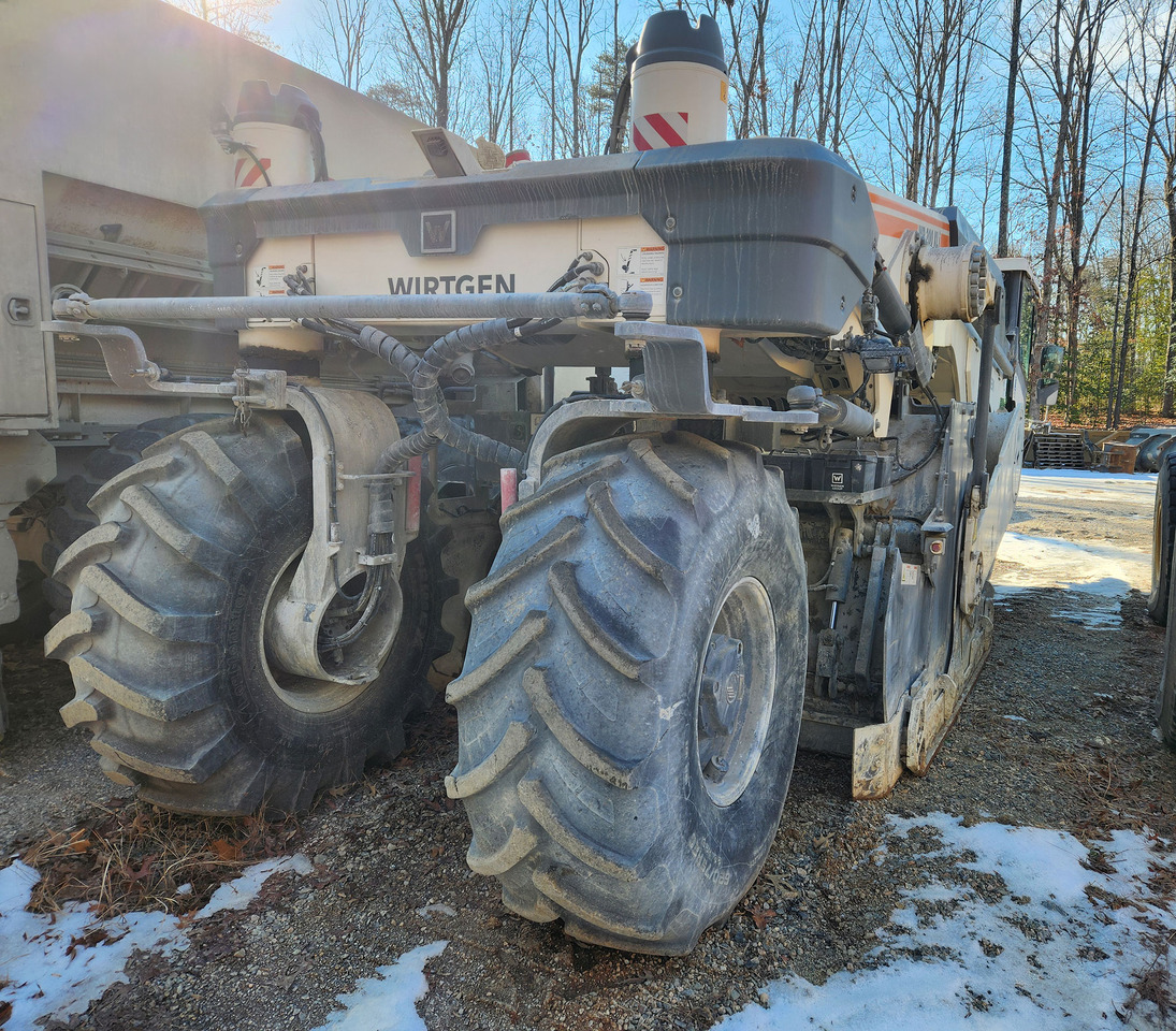 Wirtgen WR 200 XLI - Стабилизатор за почва: снимка 4 Wirtgen WR 200 XLI - Стабилизатор за почва: снимка 4