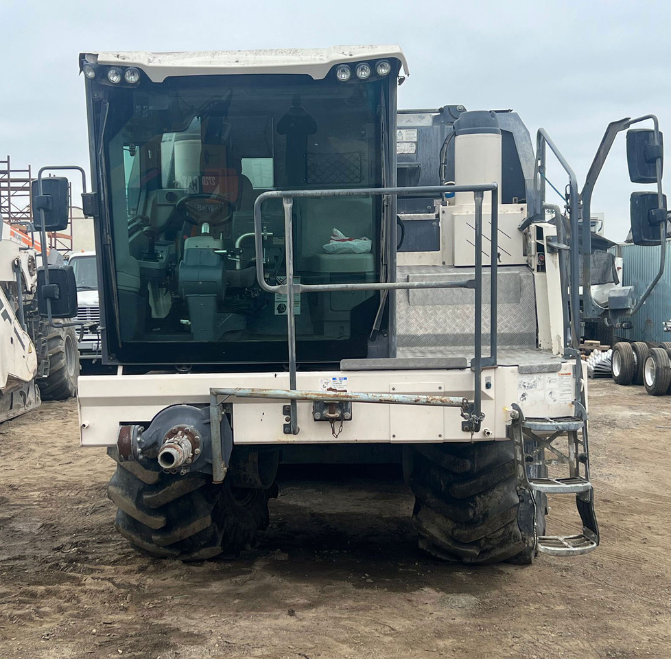 Wirtgen WR 240 I - Стабилизатор за почва: снимка 3 Wirtgen WR 240 I - Стабилизатор за почва: снимка 3