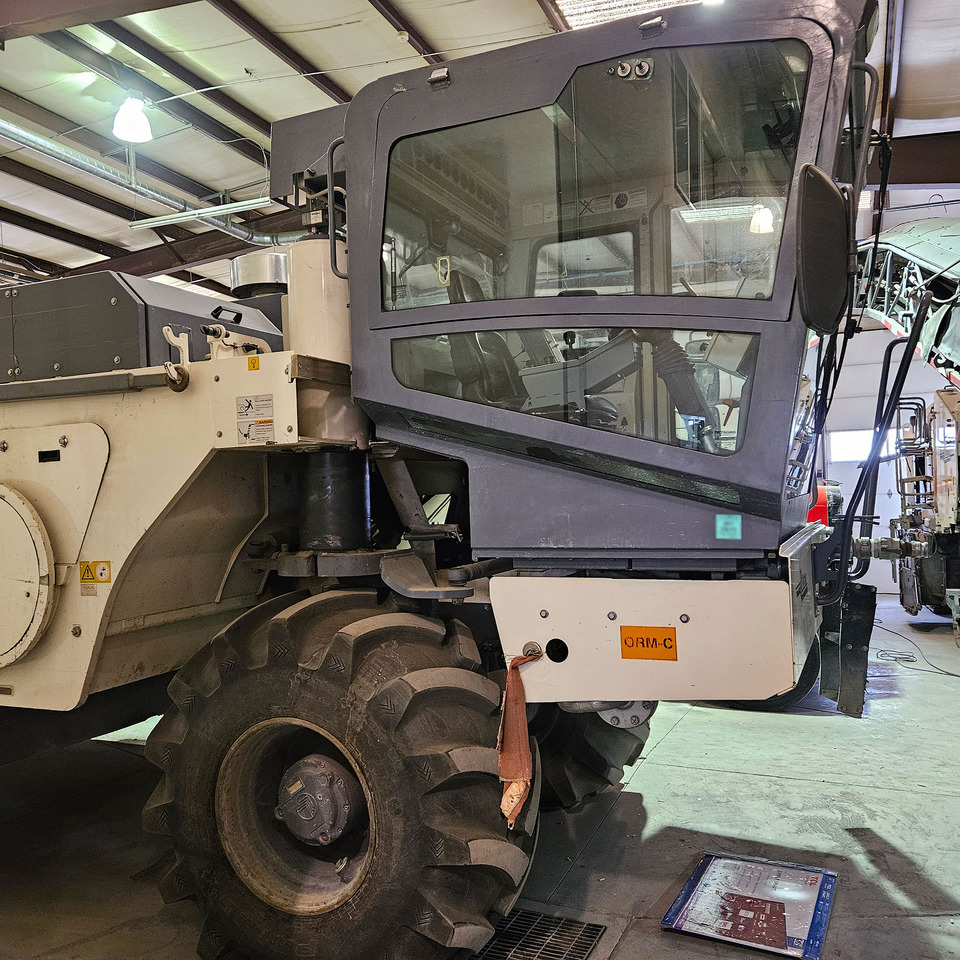 Wirtgen WR 2400 - Стабилизатор за почва: снимка 5 Wirtgen WR 2400 - Стабилизатор за почва: снимка 5
