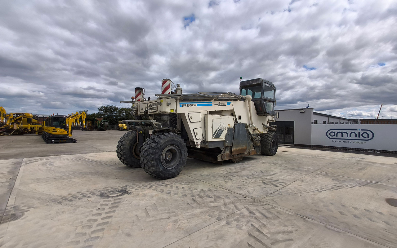 Wirtgen WR 2500 SK - Стабилизатор за почва: снимка 4 Wirtgen WR 2500 SK - Стабилизатор за почва: снимка 4