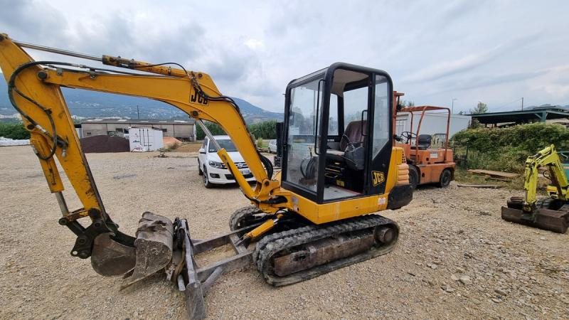 JCB 3.5T - Мини багер: снимка 1 JCB 3.5T - Мини багер: снимка 1