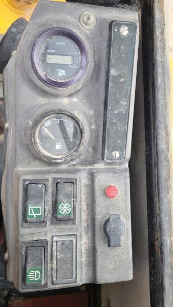 JCB 3.5T - Мини багер: снимка 4 JCB 3.5T - Мини багер: снимка 4