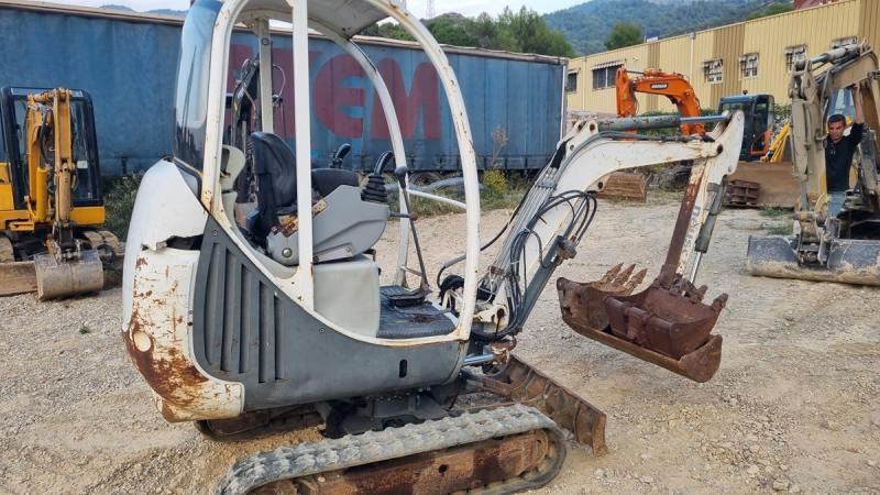 NEUSON 1.6T 1.6T - Мини багер: снимка 3 NEUSON 1.6T 1.6T - Мини багер: снимка 3