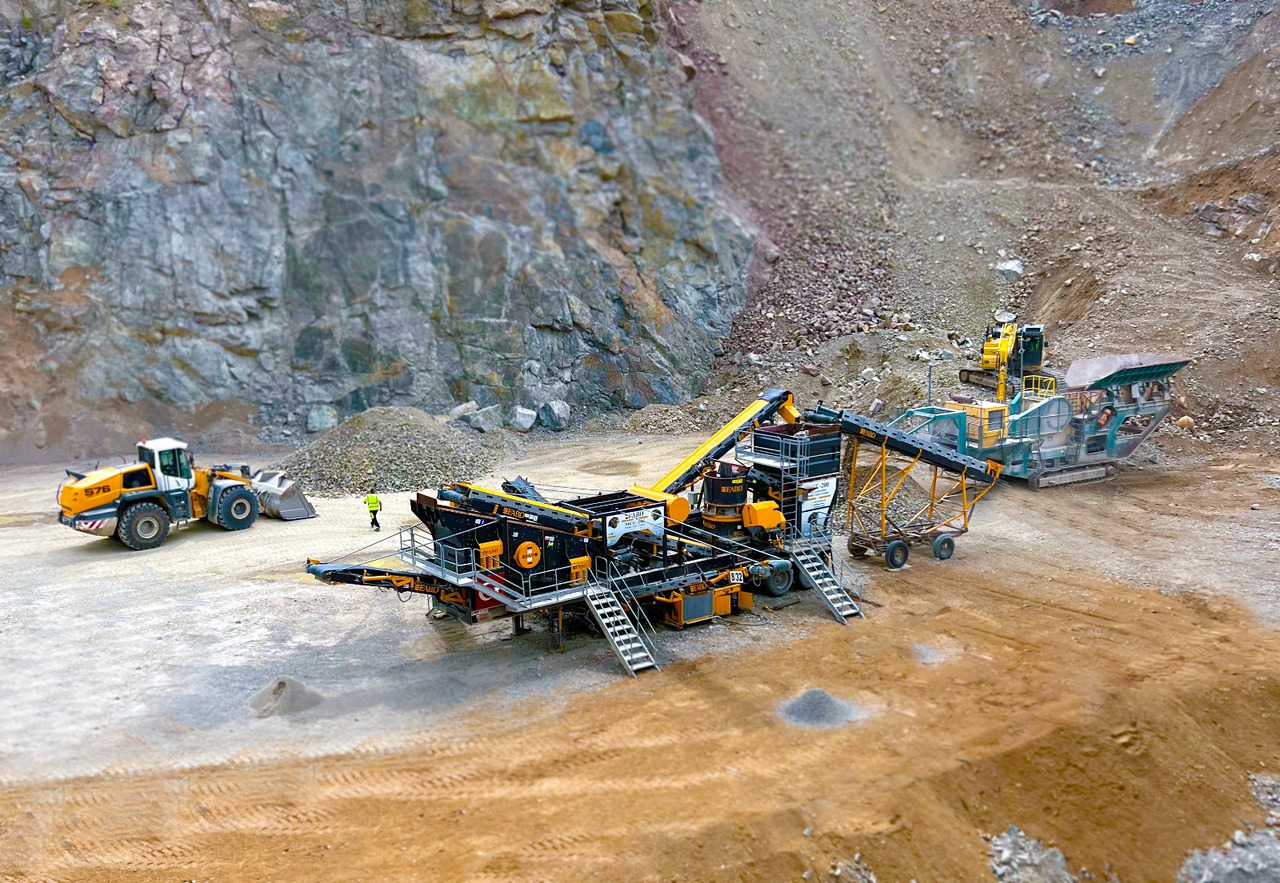 FABO Mobile crusher - Мобилна трошачка: снимка 2 FABO Mobile crusher - Мобилна трошачка: снимка 2