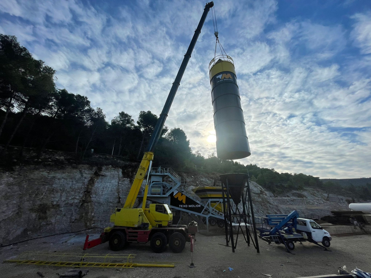 Нови Бетонов възел FABO mobile concrete batching plant: снимка 49