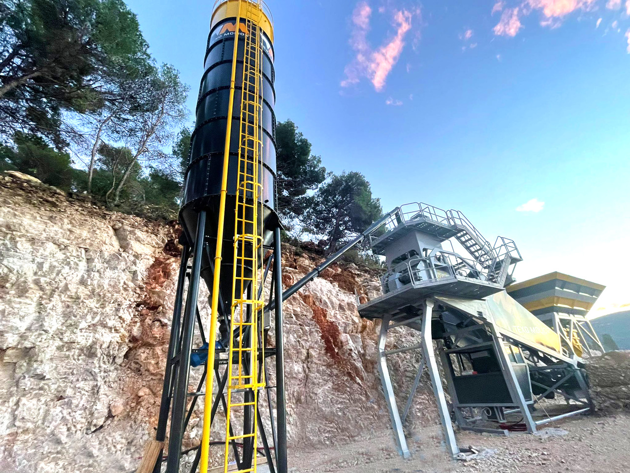 FABO mobile concrete batching plant - Бетонов възел: снимка 3 FABO mobile concrete batching plant - Бетонов възел: снимка 3