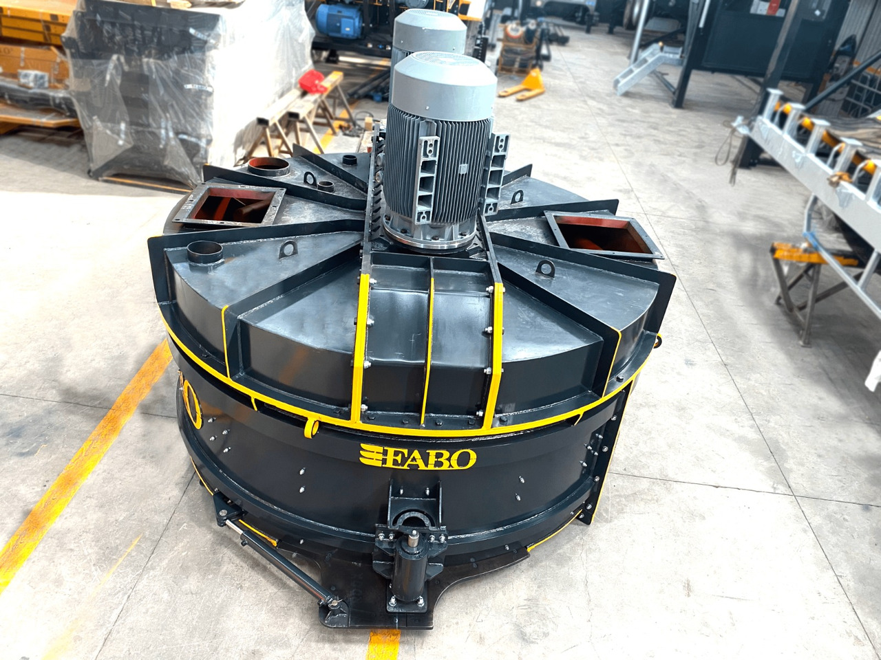 FABO twin shaft mixer - Бетонобъркачка: снимка 4 FABO twin shaft mixer - Бетонобъркачка: снимка 4