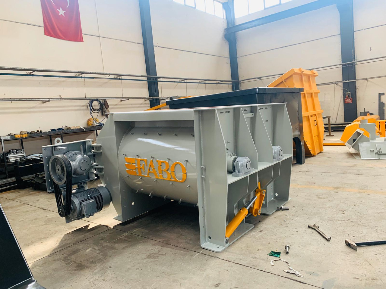 FABO twin shaft mixer - Бетонобъркачка: снимка 2 FABO twin shaft mixer - Бетонобъркачка: снимка 2