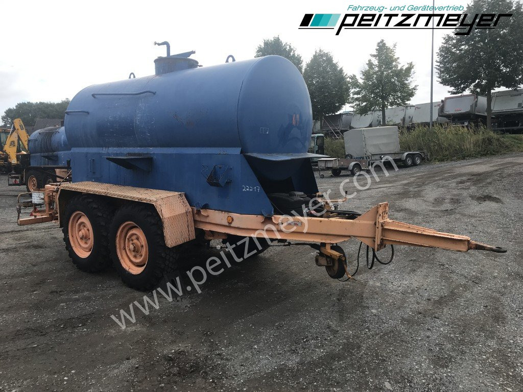 BATHE TANDEMANHÄNGER Bitum / Teerkocher 3,5 m³ Hatz Diesel-Motor 1 B 40 - Гудронатор: снимка 4 BATHE TANDEMANHÄNGER Bitum / Teerkocher 3,5 m³ Hatz Diesel-Motor 1 B 40 - Гудронатор: снимка 4