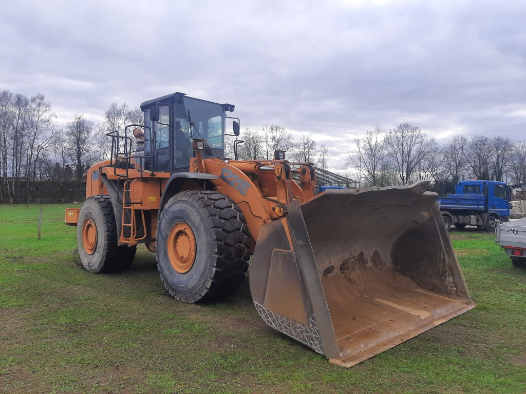 CASE Radlader 1221 E 6,5 m³ Schaufel - Колесен товарач: снимка 2 CASE Radlader 1221 E 6,5 m³ Schaufel - Колесен товарач: снимка 2