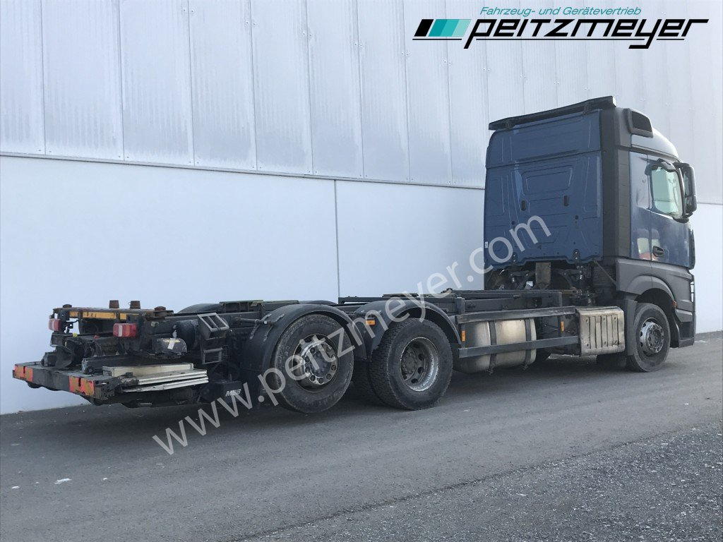 MERCEDES-BENZ Actros 2542 LL BDF Getriebe+Retarder+AGR NEU Retarder + Getriebe neu - Контейнеровоз/ Сменна каросерия камион: снимка 4 MERCEDES-BENZ Actros 2542 LL BDF Getriebe+Retarder+AGR NEU Retarder + Getriebe neu - Контейнеровоз/ Сменна каросерия камион: снимка 4