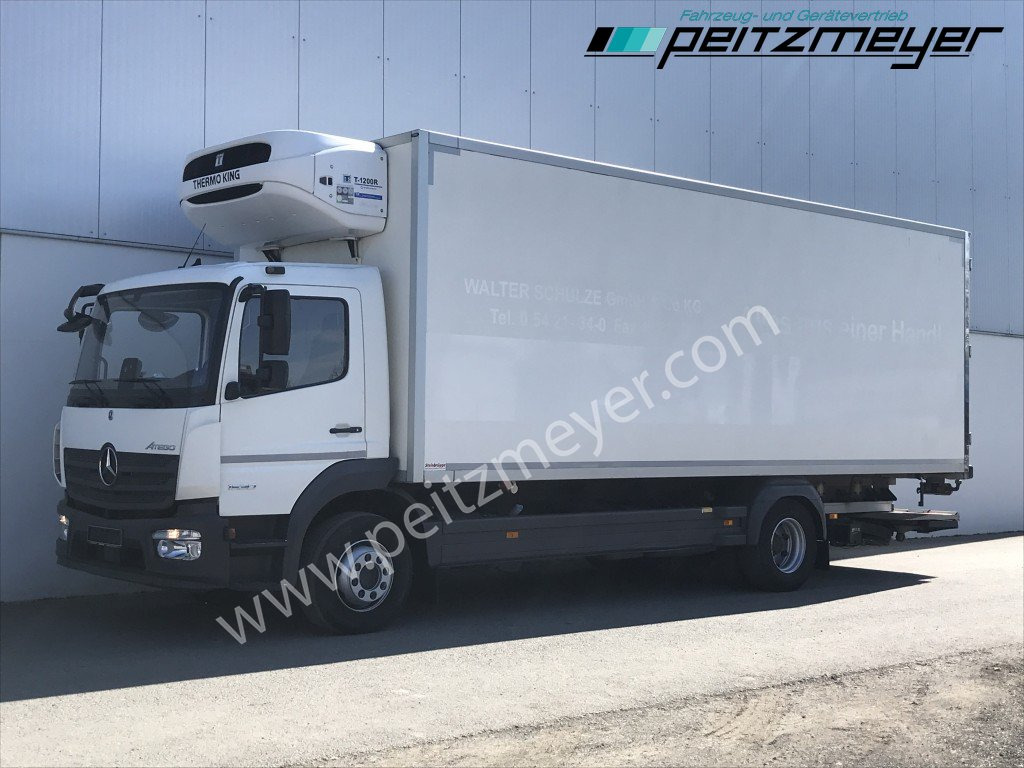 MERCEDES-BENZ Atego 1530 L Tiefkühlkoffer m. LBW, Thermoking T 1200 faltb. LBW 1,5 t., Seitentür, Trennwand - Рефрижератор камион: снимка 1 MERCEDES-BENZ Atego 1530 L Tiefkühlkoffer m. LBW, Thermoking T 1200 faltb. LBW 1,5 t., Seitentür, Trennwand - Рефрижератор камион: снимка 1