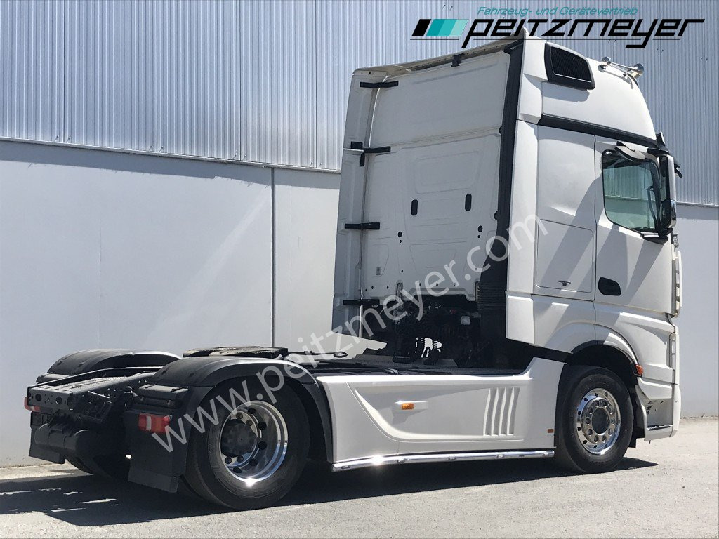 MERCEDES-BENZ Actros 1858 LLS, Klima, Leder, Retarder, original 289 tkm - Влекач: снимка 4 MERCEDES-BENZ Actros 1858 LLS, Klima, Leder, Retarder, original 289 tkm - Влекач: снимка 4